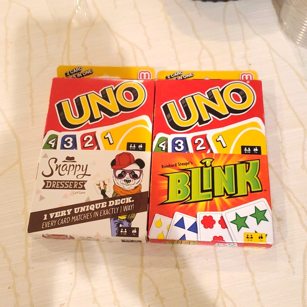 : Lot of 2 new 2 card games in one sets  UNO - Blink, Snappy Dressers